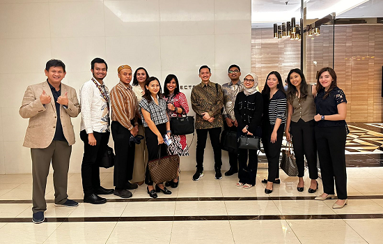 CCLS Indonesia Reunion attendees in a group