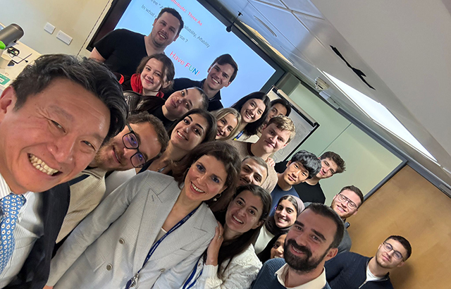Honorary Professor Paul NG with the students on the LL.M. in International Maritime Law programme and their lecturers, after his career talk.