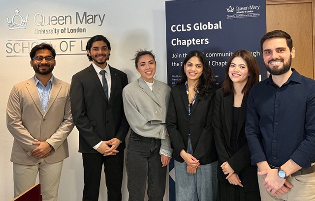 Vaibhav Gorga, Pritam Dumbré, Silvia Lamprinopoulou, Visalakshy Gupta, Ariane Fuller, Marcos Orofino standing in the reception of CCLS.