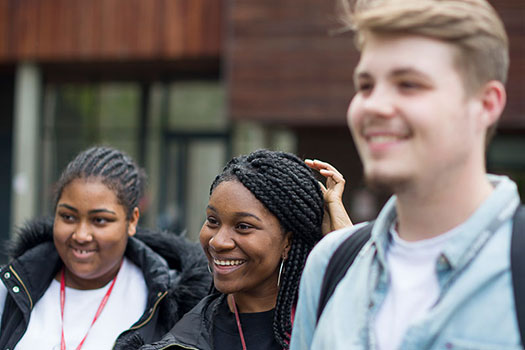 QMUL pathways to law students