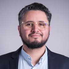 Professor Javier Sajuria