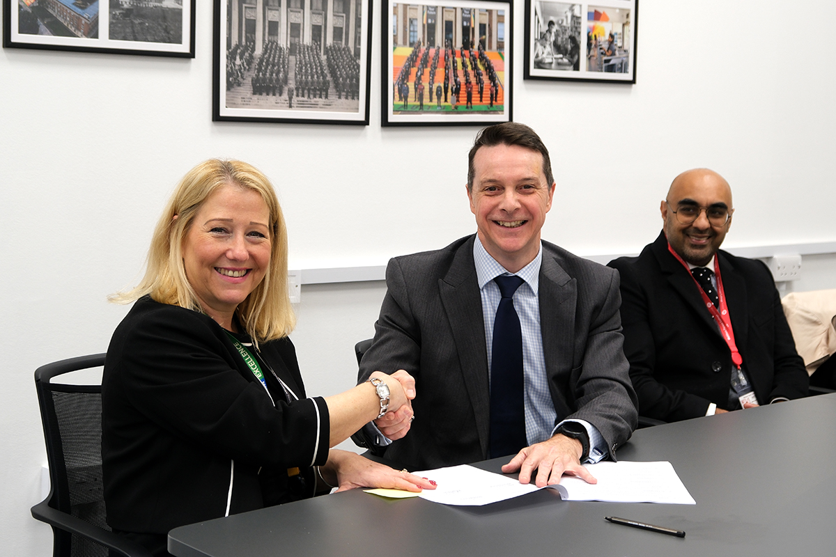 shaking hands, art of the deal