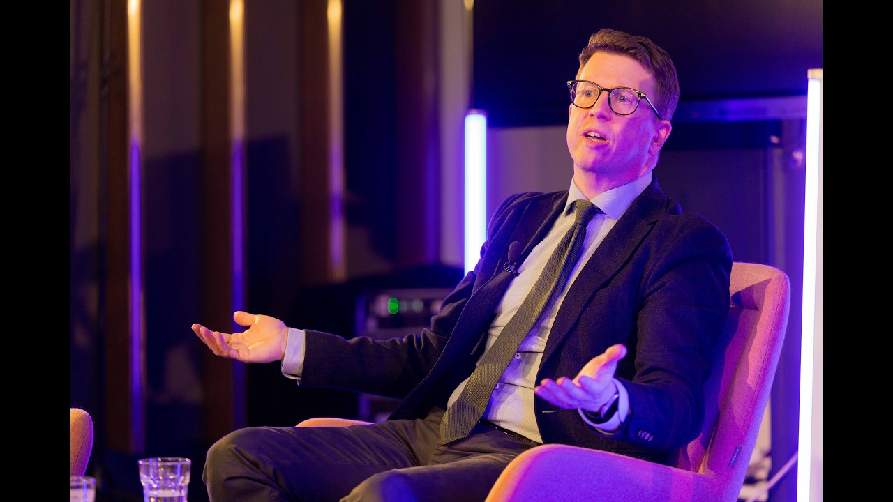 A photo of Matt Hyde OBE speaking at an event