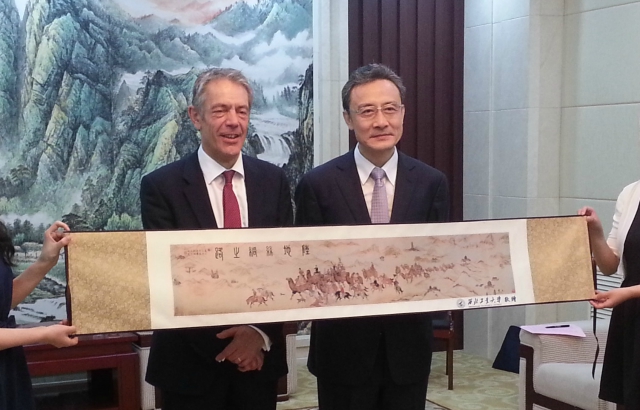 President and Principal Simon Gaskell with Professor Wang Jinsong, President of Northwestern Polytechnical University (NPU) 