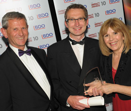 (L-R) Prof David Secher (PraxisUnico Chairman), Graeme Brown (Queen Mary Innovation), Maggie Philbin