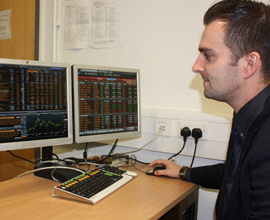 QM MSc student and QUMMIF President Tomasz Mlynowski