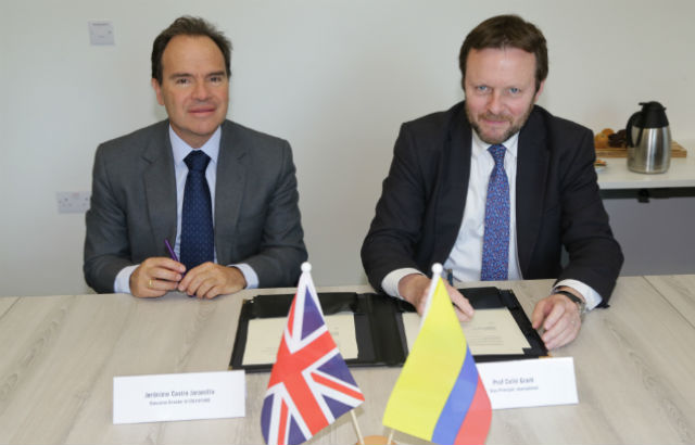 Queen Mary extends its scholarships offering with COLFUTURO