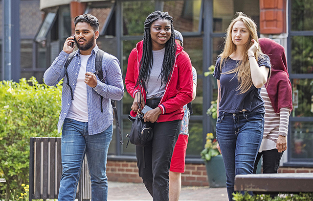 Chat to our friendly students using Unibuddy