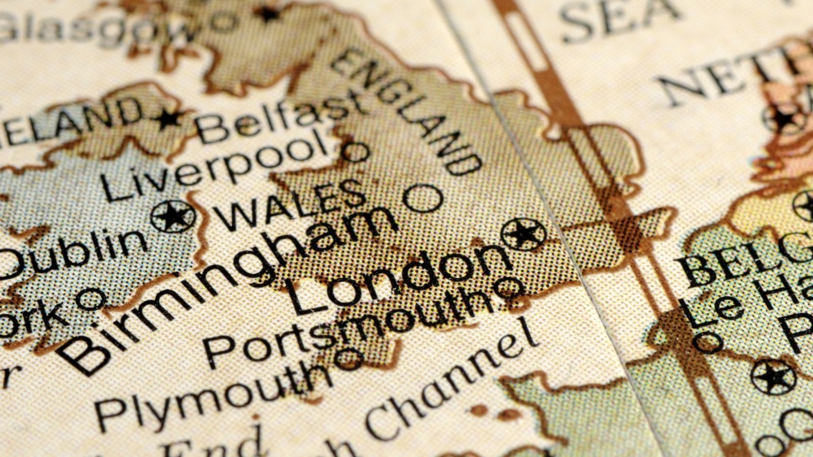 Map showing London, Portsmouth and Birmingham