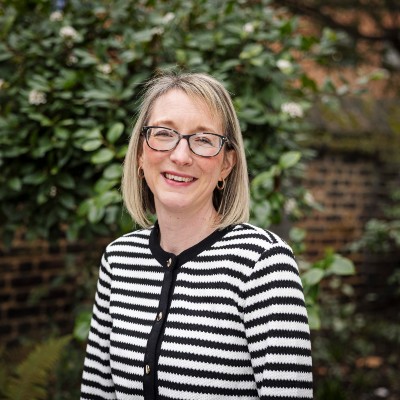 Lesley Howell Profile Photo