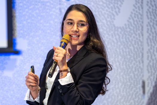 Jordana Oliveira - Biology