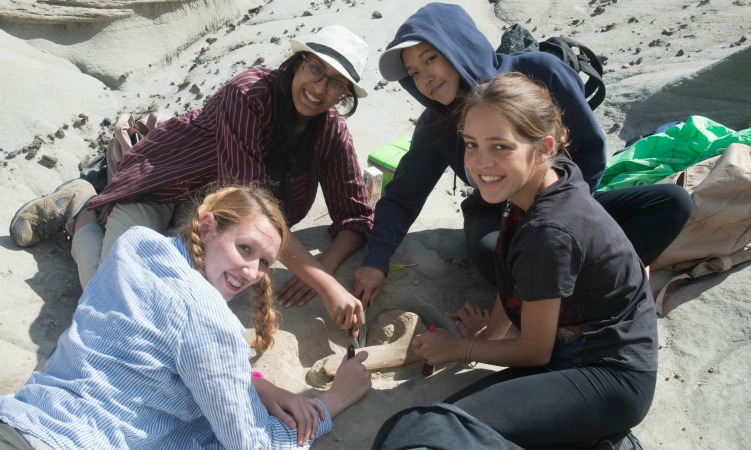 Students on a field trip to Canada