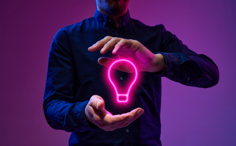 Brands in the Feed: Marketing that Moves People - Futures Made Different. A Webinar Series. 