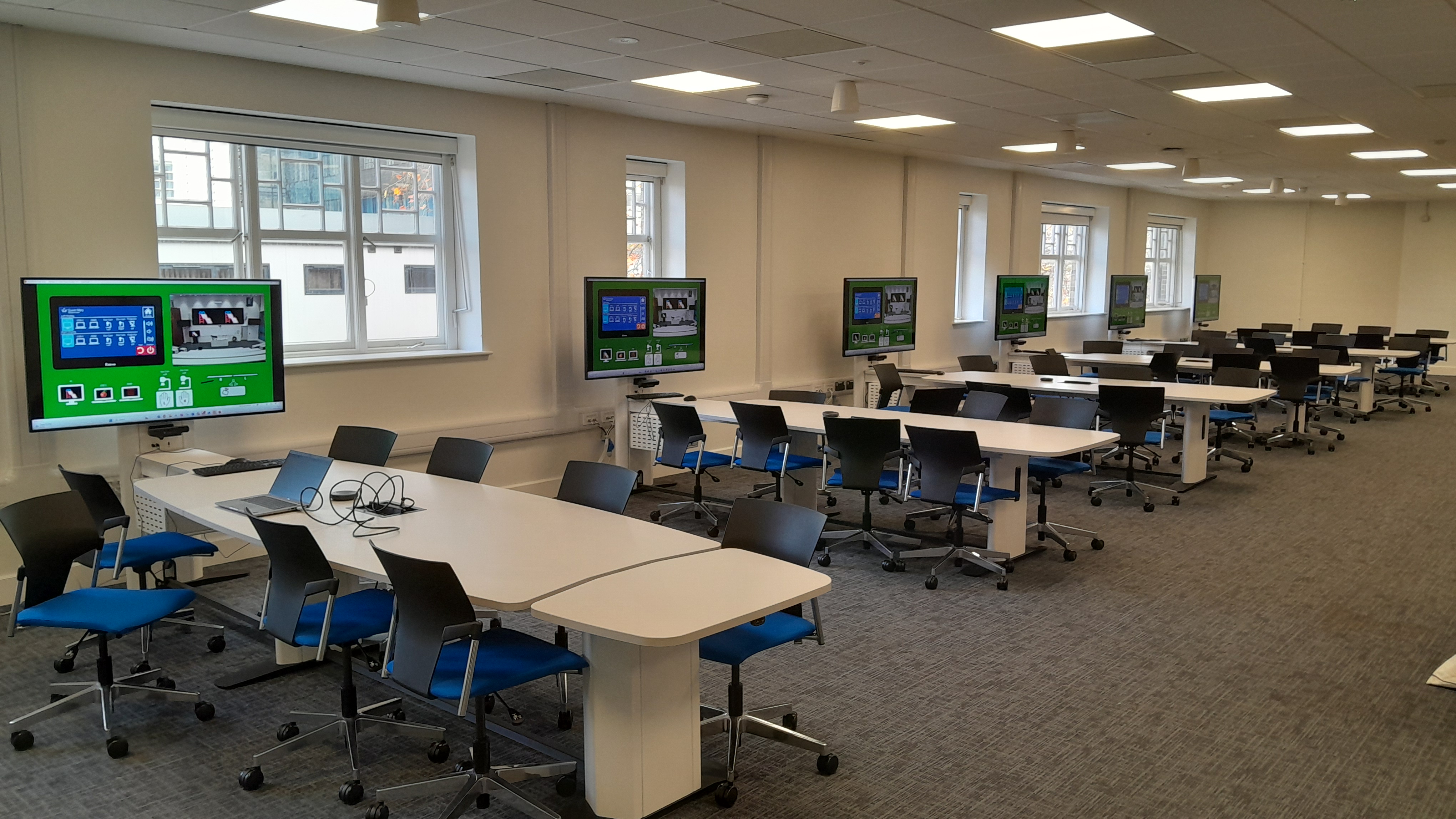 Garrod 234 Group teaching room showing 6 of the group work desks