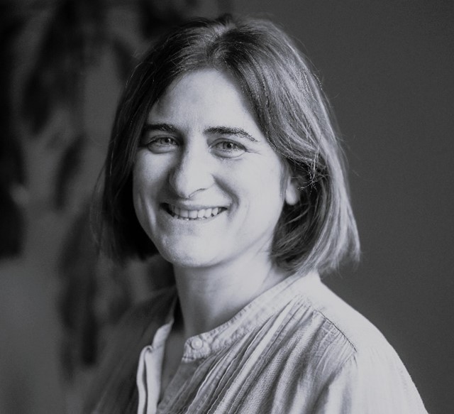 Dr Jone  Garcia Lurgain